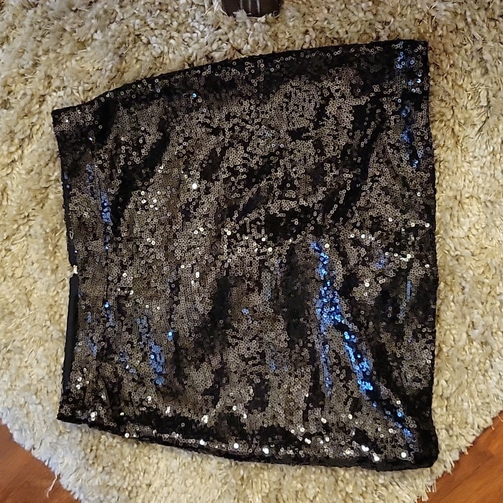 Shinestar black sequin mini pencil skirt exposed back zipper Fully lined S EUC